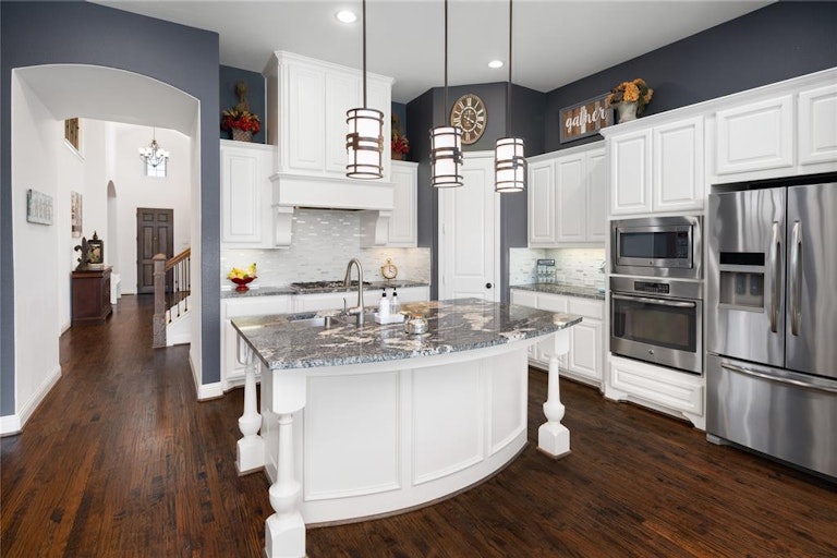 Photo 3 of 40 - 1317 Skyflower Ln, Celina, TX 75009