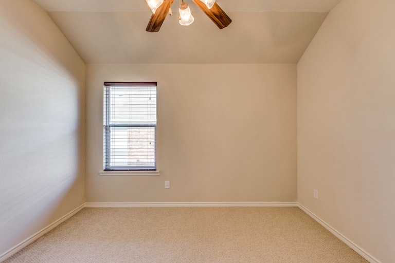 Photo 19 of 25 - 1815 Avonlea Dr, Rockwall, TX 75087