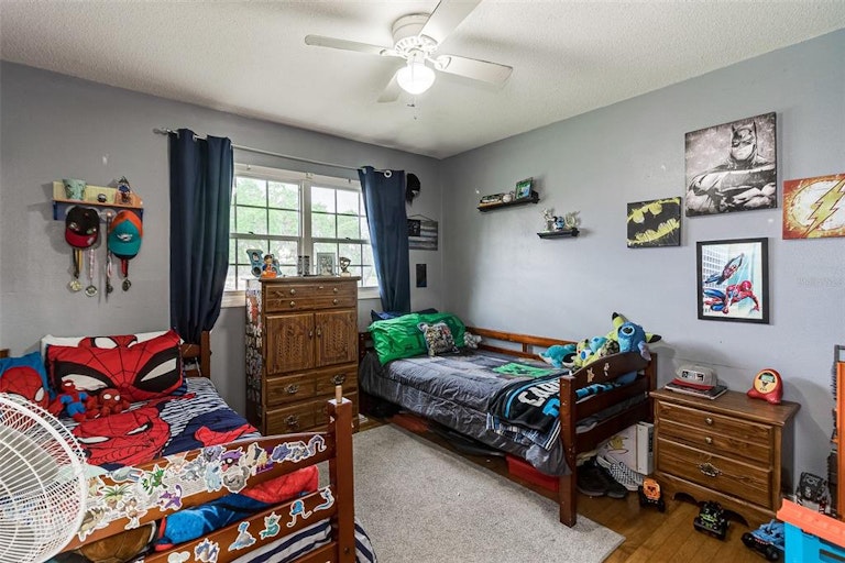 Photo 18 of 33 - 5427 Harbor Dr W, Lakeland, FL 33809