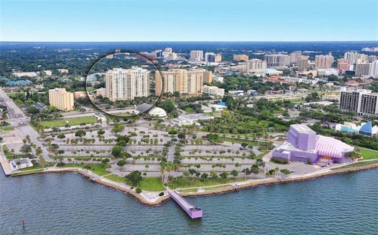 Photo 19 of 25 - 800 N Tamiami Trl #908, Sarasota, FL 34236