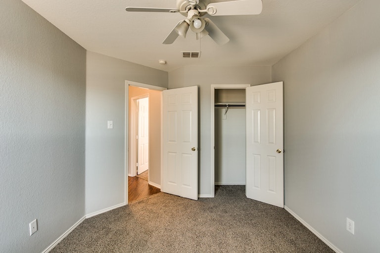 Photo 22 of 28 - 11600 Lauren Way, Fort Worth, TX 76244