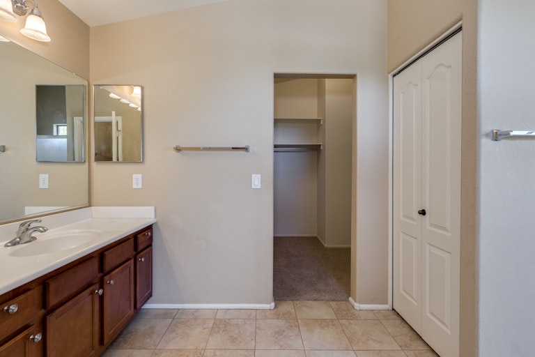 Photo 17 of 35 - 34955 N Mashona Trl, San Tan Valley, AZ 85143
