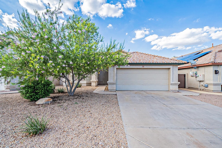 Photo 1 of 11 - 712 E Sheffield Ave, Gilbert, AZ 85296