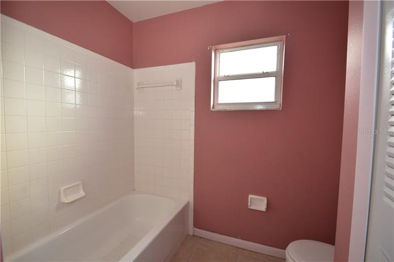 Photo 14 of 16 - 207 Lily Pad Ln, Eustis, FL 32726