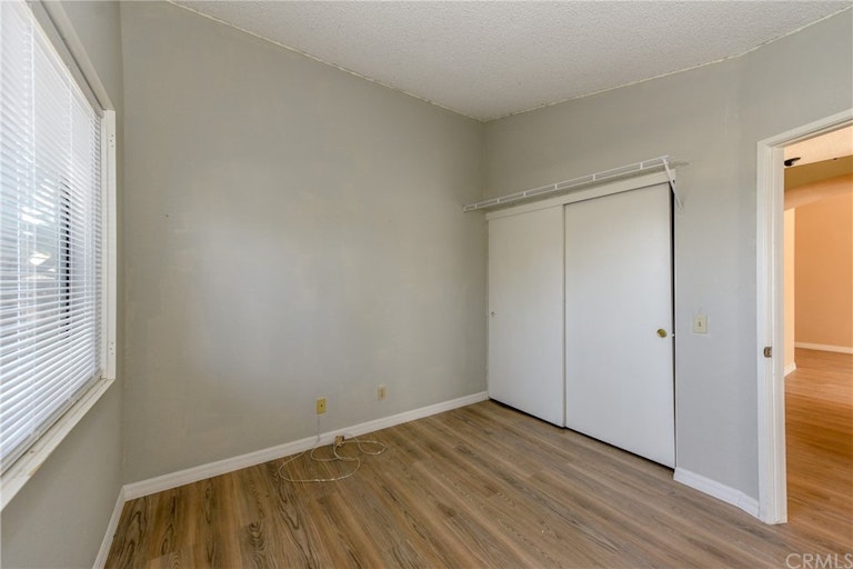 Photo 31 of 46 - 184 Cannon Rd, Riverside, CA 92506