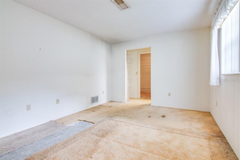 Photo 21 of 43 - 8806 Shenandoah Ln, Hudson, FL 34667