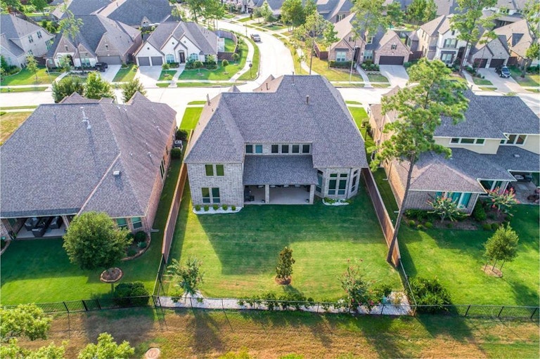 Photo 4 of 38 - 16818 Caney Mountain Dr, Humble, TX 77346