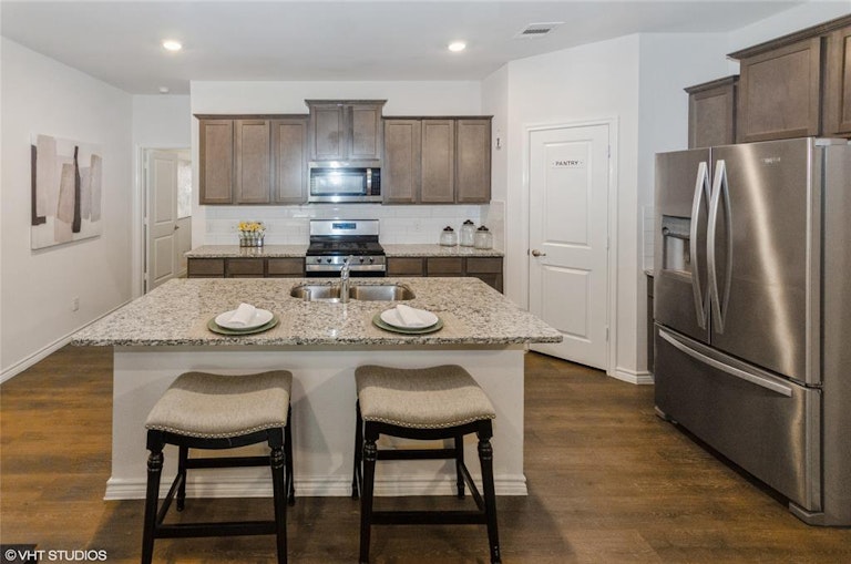 Photo 2 of 38 - 503 Range Dr, Princeton, TX 75407