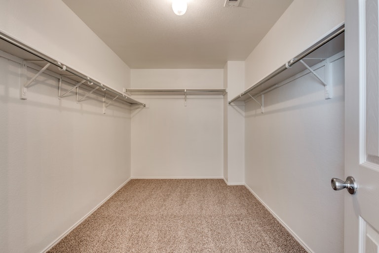 Photo 25 of 37 - 414 Hackberry Dr, Fate, TX 75087