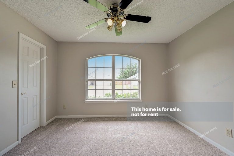 Photo 25 of 31 - 8281 Velvet Springs Ln, Jacksonville, FL 32244