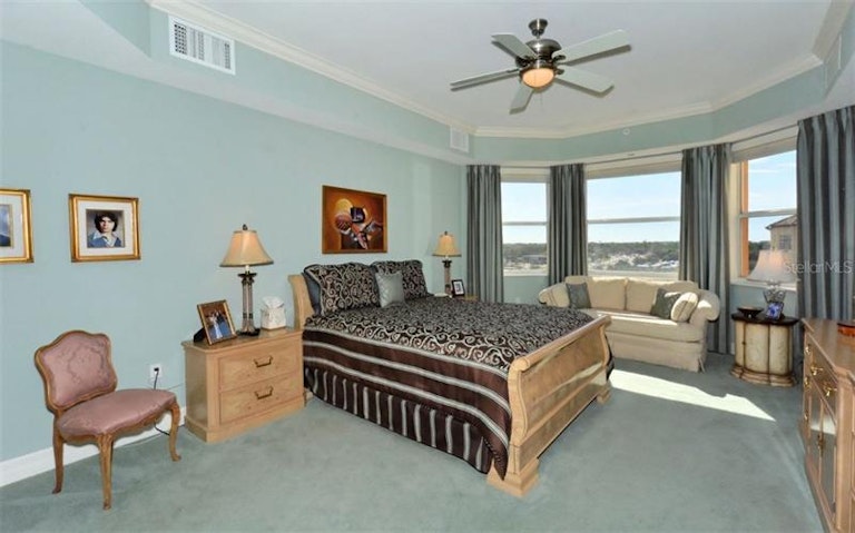 Photo 12 of 25 - 1921 Monte Carlo Dr #703, Sarasota, FL 34231
