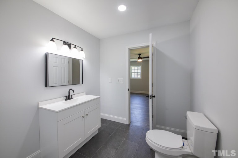Photo 27 of 35 - 3004 Ithaca St, Durham, NC 27707