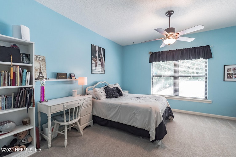 Photo 29 of 36 - 2704 Shade Tree Dr, Fleming Island, FL 32003