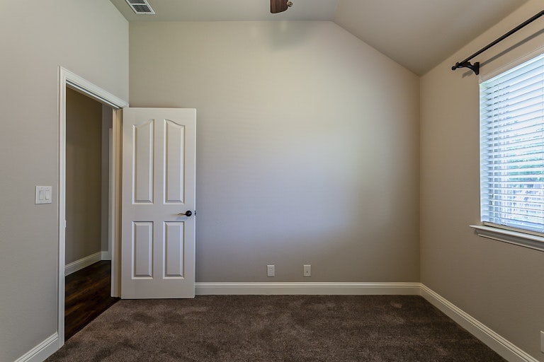 Photo 17 of 27 - 902 Calder Ct, Anna, TX 75409