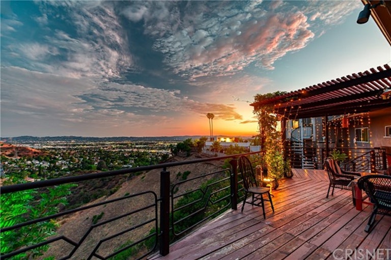 Photo 1 of 36 - 10366 Ormond St, Sunland, CA 91040