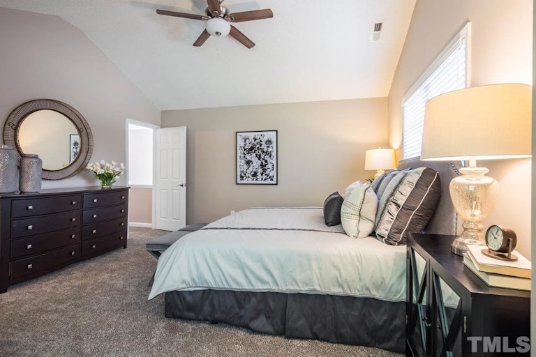 Photo 16 of 46 - 5 Ingram Ct, Durham, NC 27713
