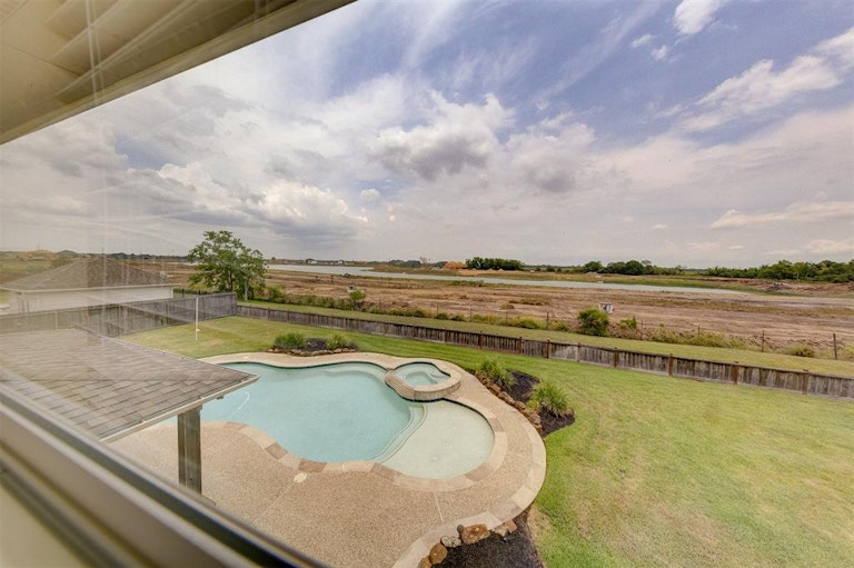Photo 47 of 50 - 2240 Lakeway Dr, Friendswood, TX 77546