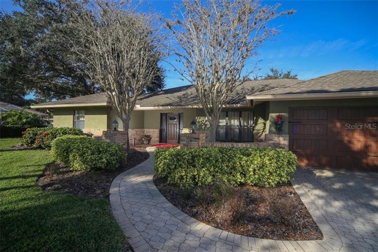 Photo 2 of 25 - 4317 Oak View Dr, Sarasota, FL 34232