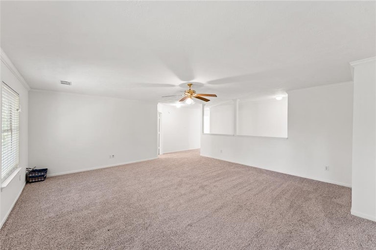 Photo 18 of 26 - 18115 Polo Meadow Dr, Humble, TX 77346