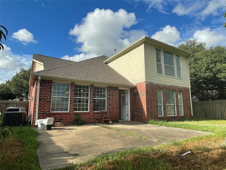 Photo 17 of 17 - 13103 Leader St, Houston, TX 77072
