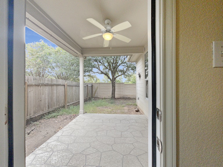 Photo 20 of 24 - 13305 Prairie Sage Cv, Manor, TX 78653