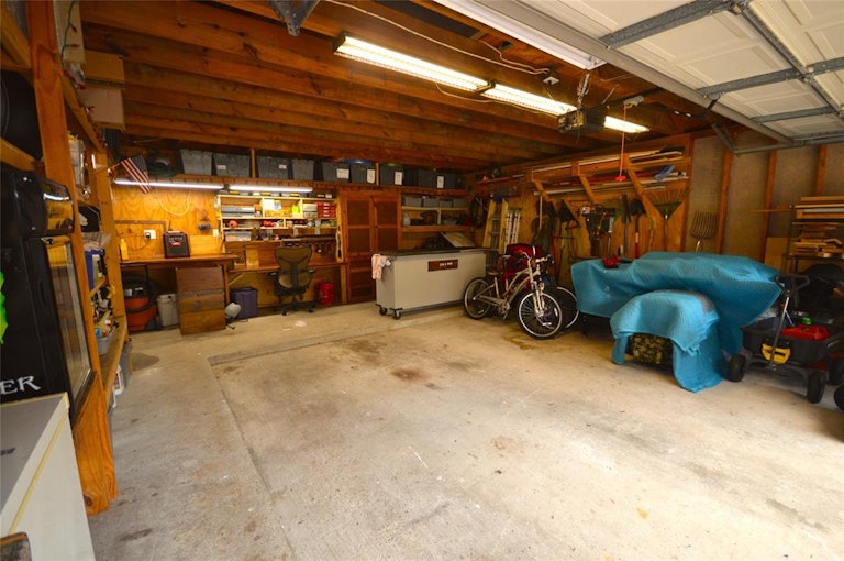 Photo 39 of 44 - 5003 Kingsland Ct, Sugar Land, TX 77479