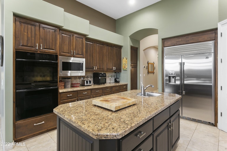 Photo 9 of 48 - 12247 E Mary Katherine Dr, Scottsdale, AZ 85259