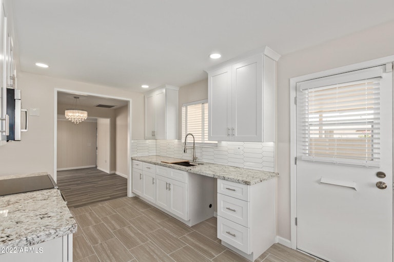 Photo 16 of 31 - 9039 N Balboa Dr, Sun City, AZ 85351