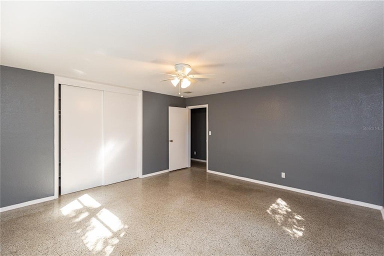 Photo 19 of 34 - 3112 Oak Bluff Dr, Orlando, FL 32827