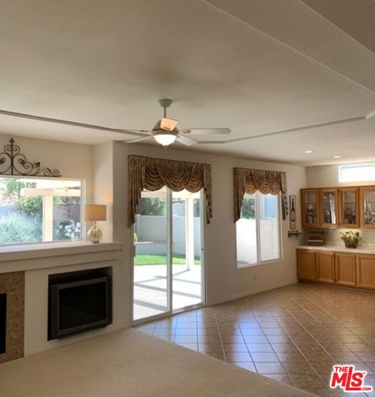 Photo 10 of 54 - 4907 Singing Hills Dr, Banning, CA 92220