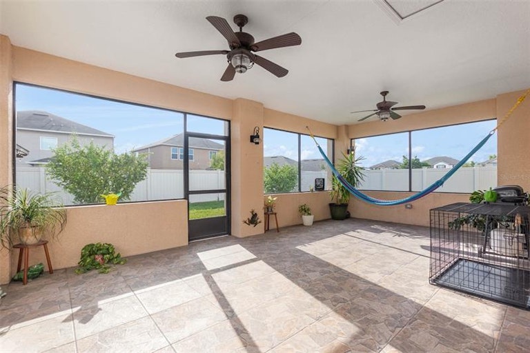 Photo 25 of 28 - 2814 Carter Grove Ln, Kissimmee, FL 34741
