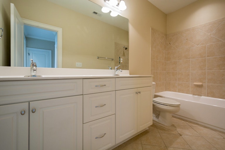 Photo 17 of 18 - 142 Cofield Cir, Durham, NC 27707