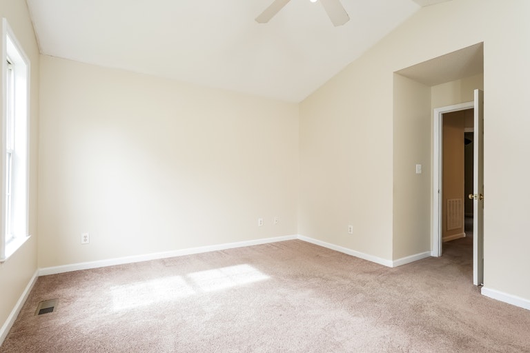 Photo 15 of 25 - 1604 Lake Trout Ln, Raleigh, NC 27610