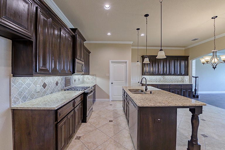 Photo 4 of 27 - 605 Haven Dr, Anna, TX 75409