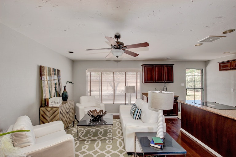Photo 3 of 25 - 8730 E Hubbell St, Scottsdale, AZ 85257