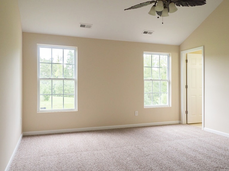 Photo 11 of 23 - 2601 Blue Iris Ln, Durham, NC 27703