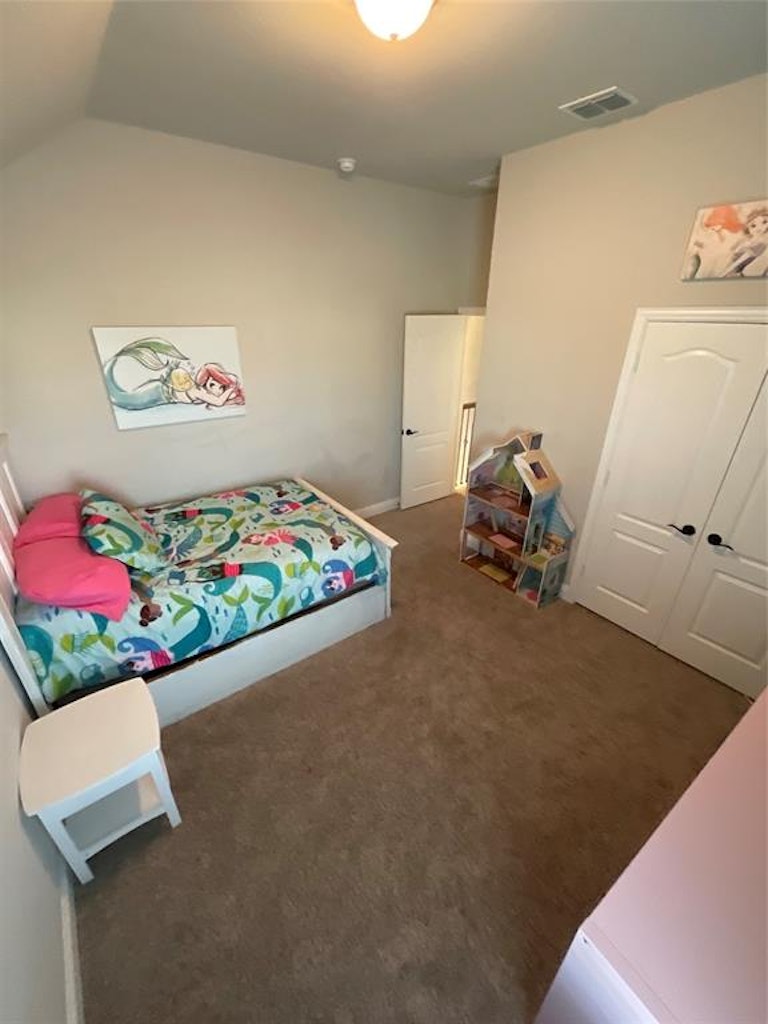 Photo 14 of 22 - 6133 Painswick Dr, Aubrey, TX 76227