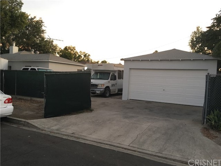 Photo 13 of 15 - 11201 Covello St, Sun Valley, CA 91352