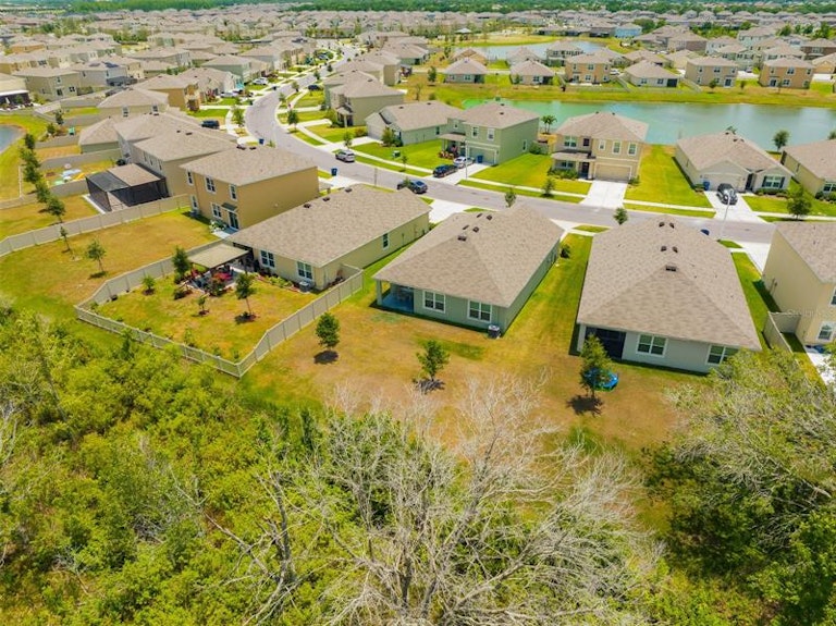 Photo 30 of 34 - 30855 Summer Sun Loop, Wesley Chapel, FL 33545