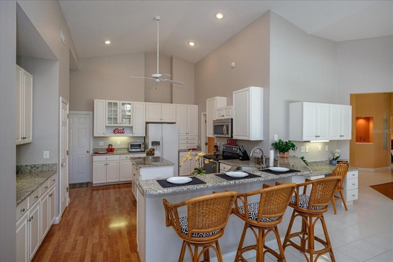 Photo 10 of 51 - 1573 Eagle Nest Cir, Winter Springs, FL 32708