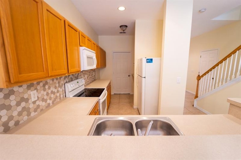 Photo 69 of 71 - 8105 Stone Leaf Ln, Tampa, FL 33647