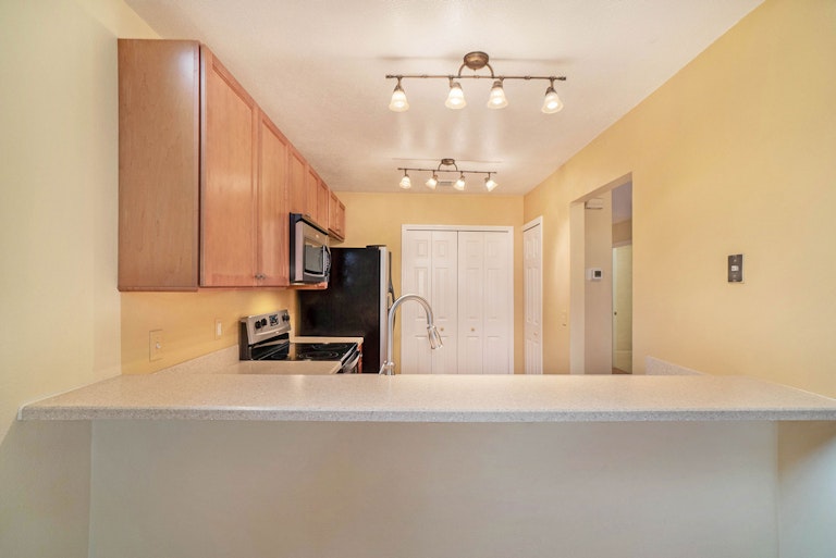 Photo 14 of 17 - 1487 Creekside Cir, Winter Springs, FL 32708