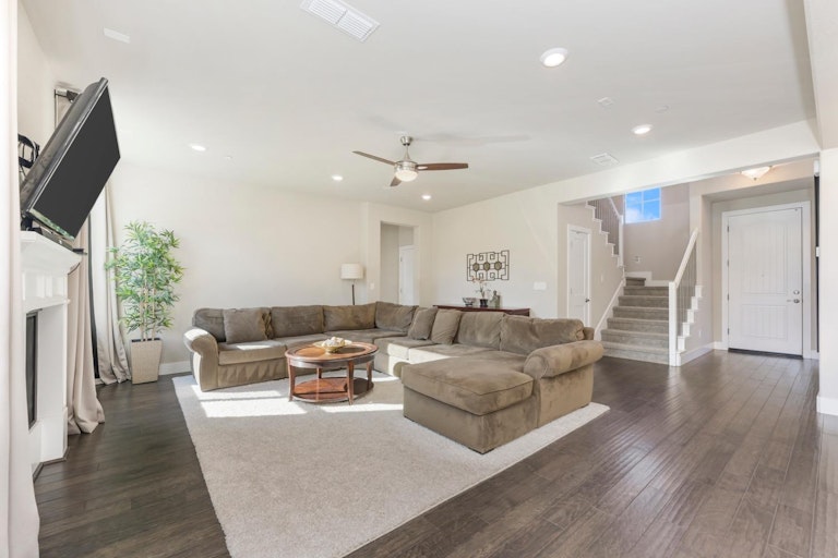 Photo 29 of 69 - 211 Moisant Ct, Lincoln, CA 95648