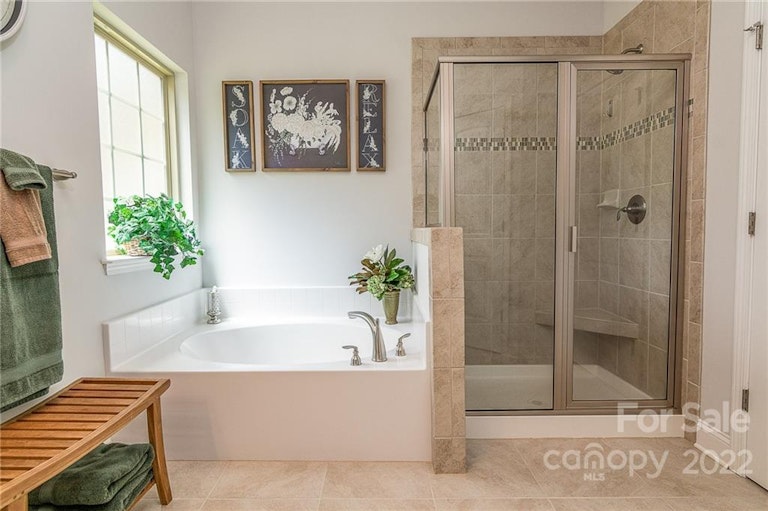 Photo 21 of 48 - 156 Wylie Trl, Statesville, NC 28677