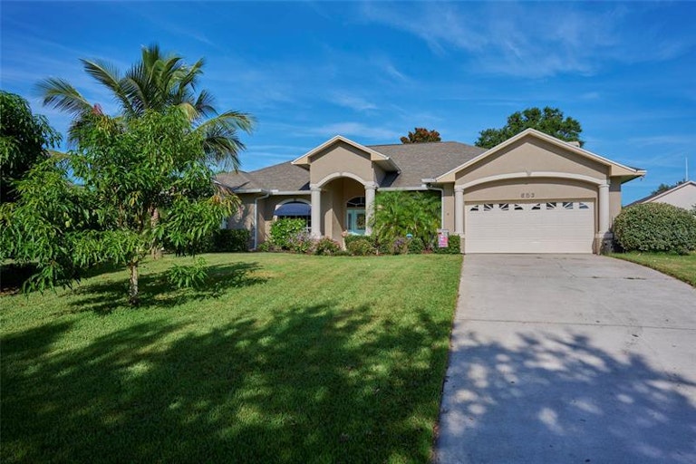 Photo 51 of 63 - 653 Hart Lake Dr, Winter Haven, FL 33884