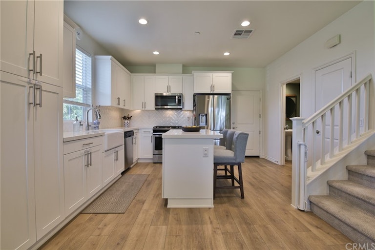 Photo 5 of 41 - 13910 Fairway Dr, Whittier, CA 90604