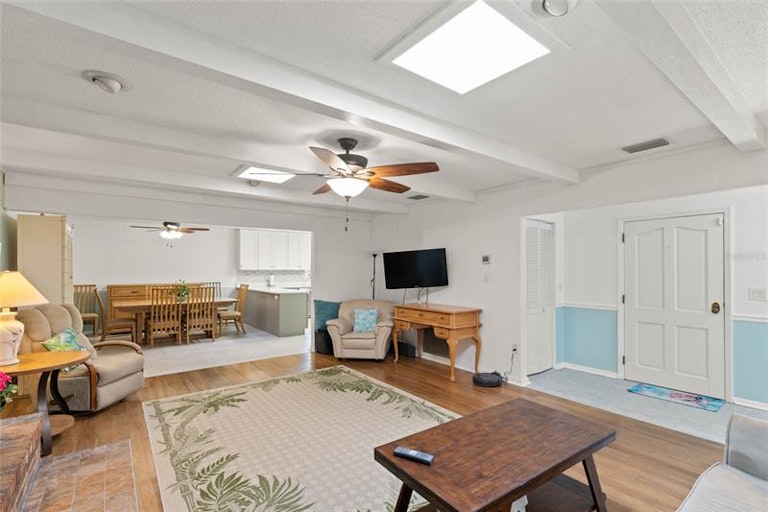 Photo 5 of 56 - 721 W Nelson St, Tavares, FL 32778