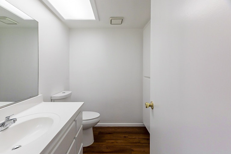 Photo 20 of 23 - 717 Walnut Dr, Lake Elsinore, CA 92530