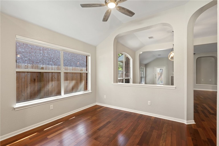 Photo 11 of 25 - 4125 Gazley Ln, Austin, TX 78732