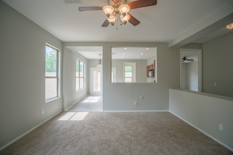 Photo 5 of 19 - 16166 N 170th Ln, Surprise, AZ 85388